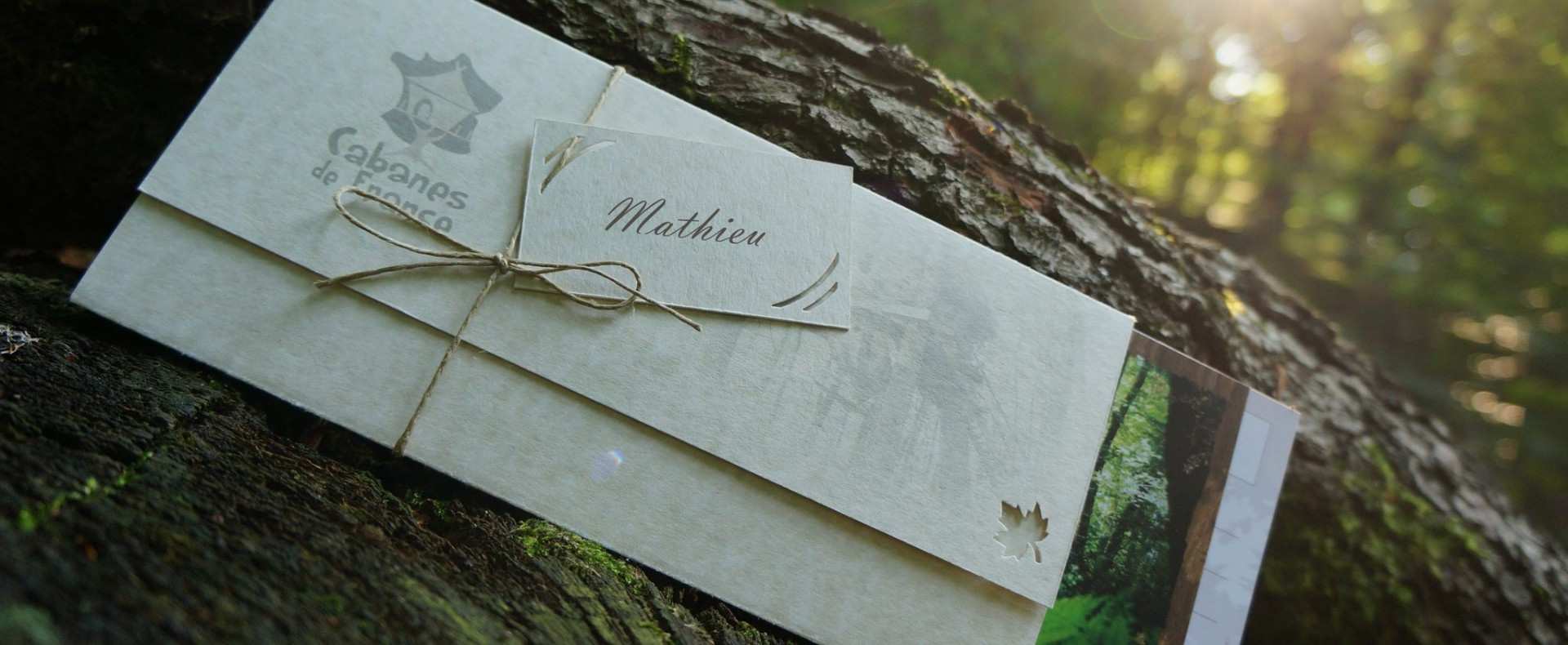 Carte cadeau Cabanes de France pour offrir un séjour insolite