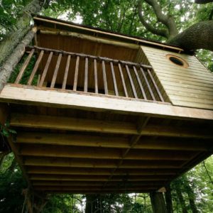 cabane vue contreplongee