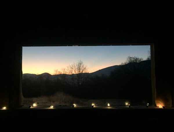 Lever de soleil depuis la cabane des enfants - Maison blanche etxe Xuria côte basque