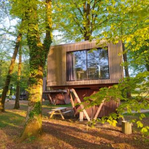 lodge pilotis hebergement insolite