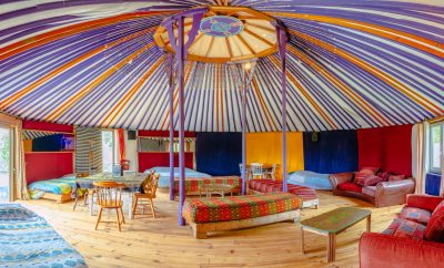 Giant yourte contemporaine