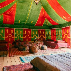 Au-Bonheur-Nomade-Interieur-Tente-Caidale-Marocaine-4-10m