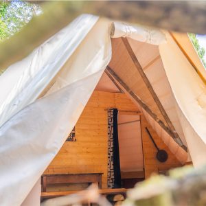 Au-Bonheur-Nomade-Tipi-Trappeur-Exterieur-3-10m