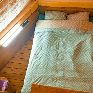 Au-Bonheur-Nomade-Tipi-Trappeur-Interieur-Chambre-double-1-10m