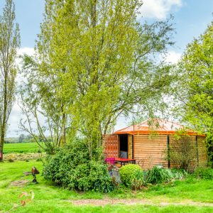 Au-Bonheur-Nomade-Yourte-Orange-Exterieur-3