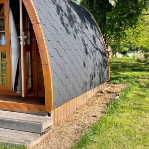 7EEAF26F-EF16-4F99-B4DC-B1826F70CDE0