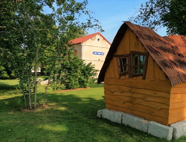 300 cabane et gare