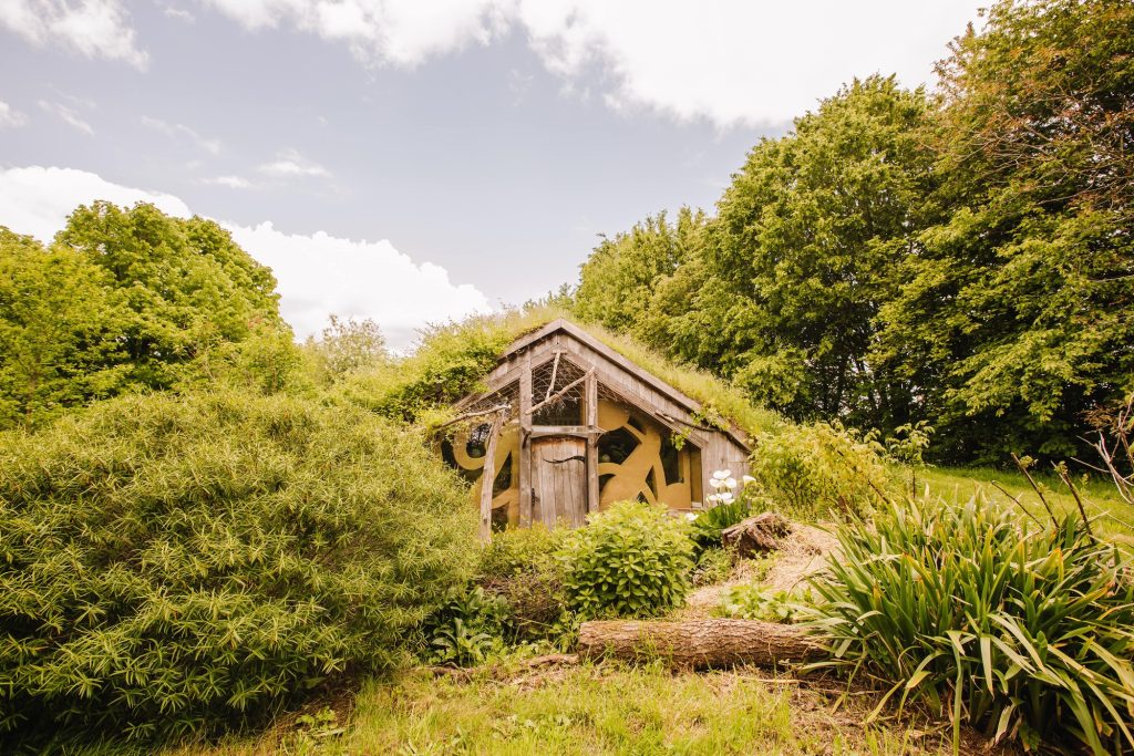 Cabane de Hobbit à l'Ecolodge La Belle Verte