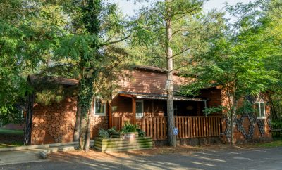 Hôtel sous les Pins – Domaine de Dienné