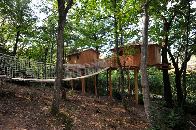 Cabane du haut ext 1