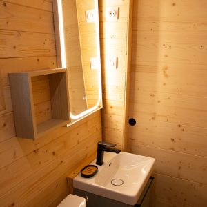 5X5A2663_SMALL_compressed