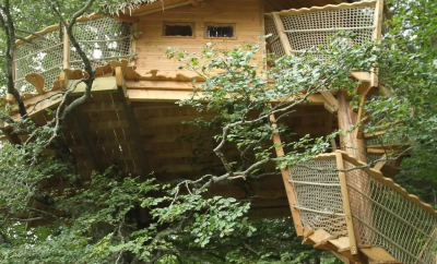 Les Cabanes dans les Arbres de Caluche
