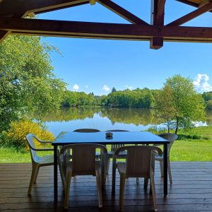 Domaine du Balbuzard – chalet – terrasse
