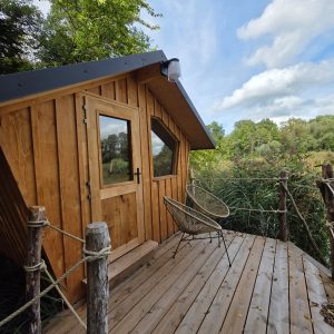 Extérieur cabane perdue