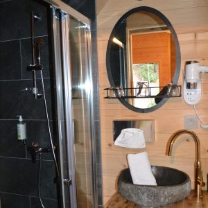 LesCabanesdanslesBois Carcassonne insolite Chaumine (5)