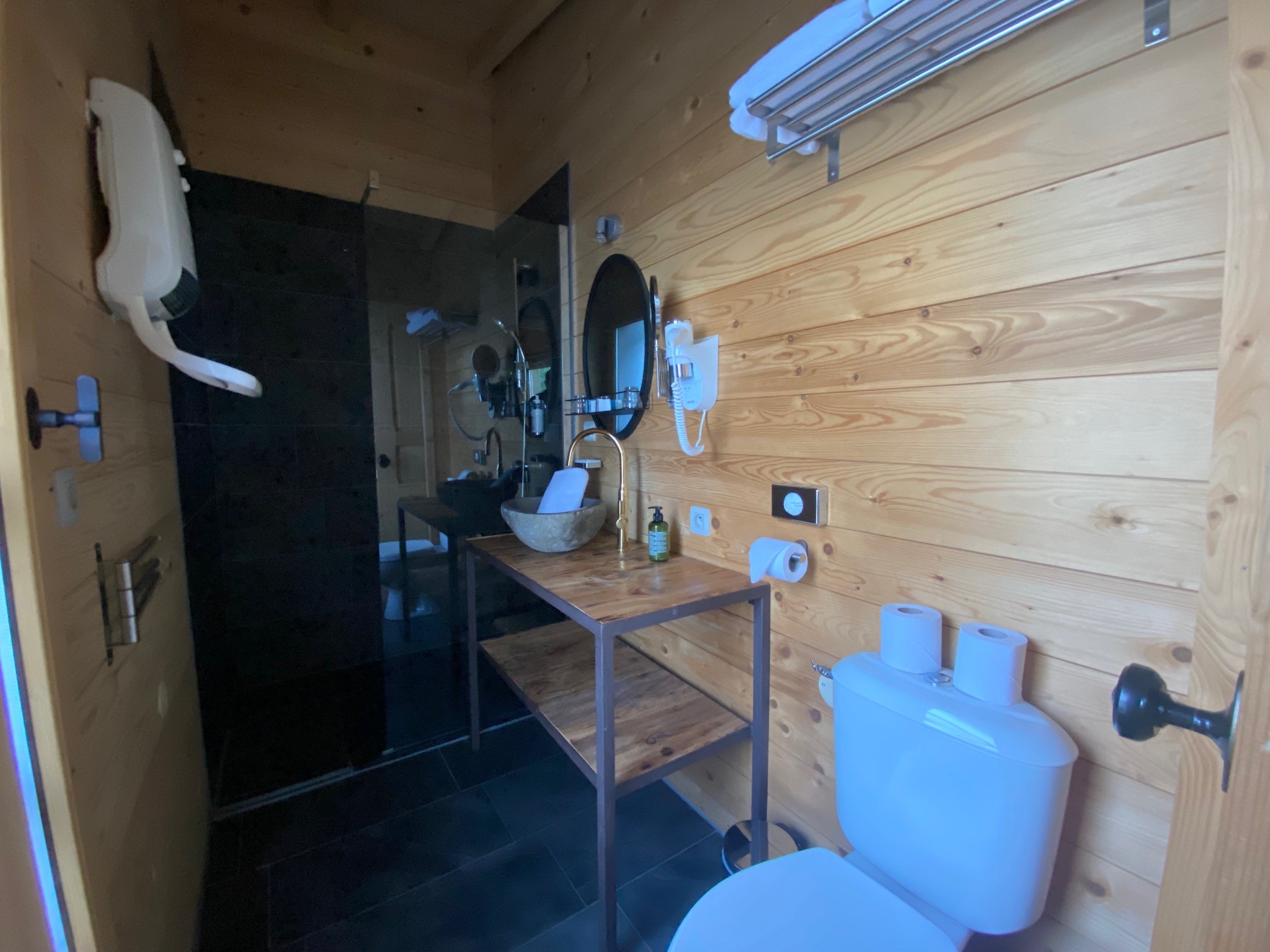 LesCabanesdanslesBois Insolite Carcassonne Isba (11)