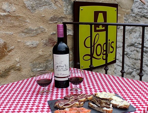 les cabanes dans les bois bar (2)