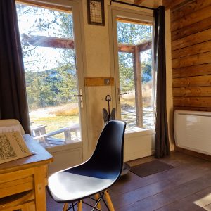 ©TerredesBaronnies-Cabane Pégase-Salon-3