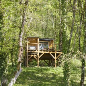 Cabane du frene – Vue de loin