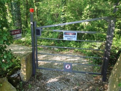 Cabane Perchée Jurassique – vue 3