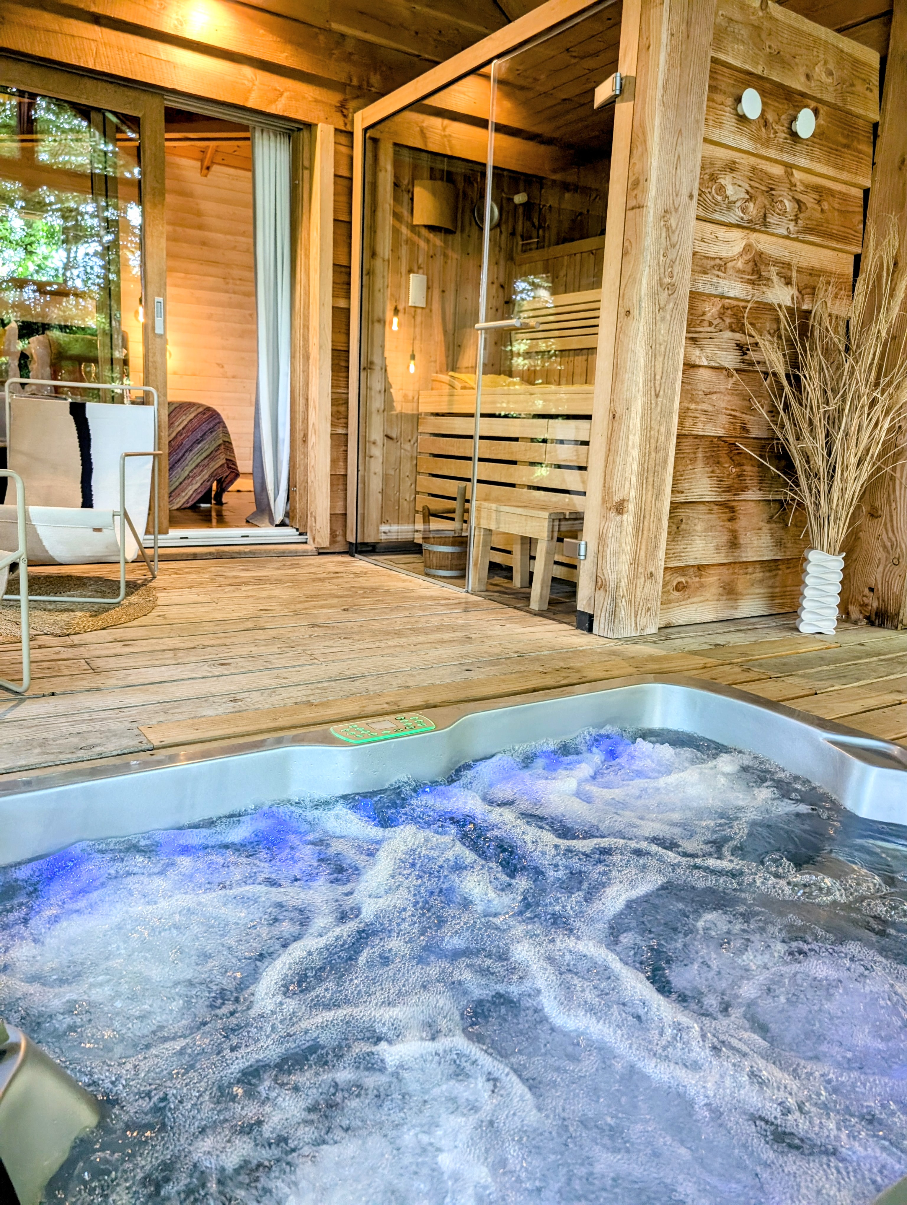 Cyprès si haut – Cabane et Spa à Saint-Mexant