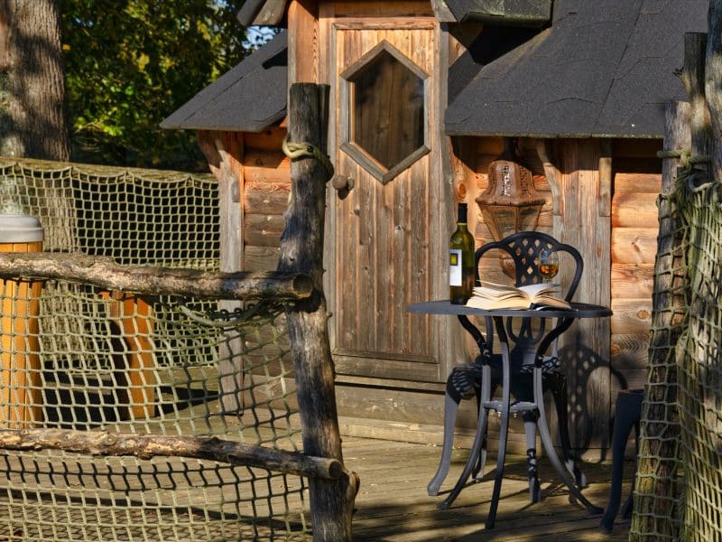 cabane-insolite-occitanie