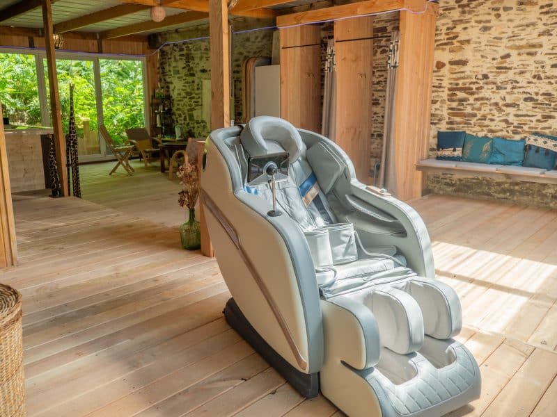 ABN-Au-Bonheur-Nomade-Espace-bien-être-fauteuil-massant(-10mo)