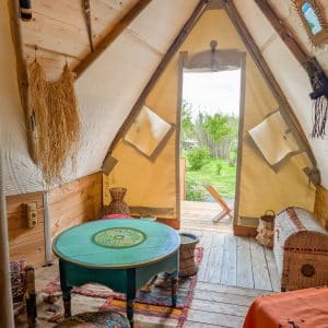 ABN – Au Bonheur Nomade – Tipi Trappeur – Vue du salon